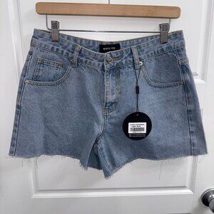 White Fox Not meant to be denim shorts Size Medium New